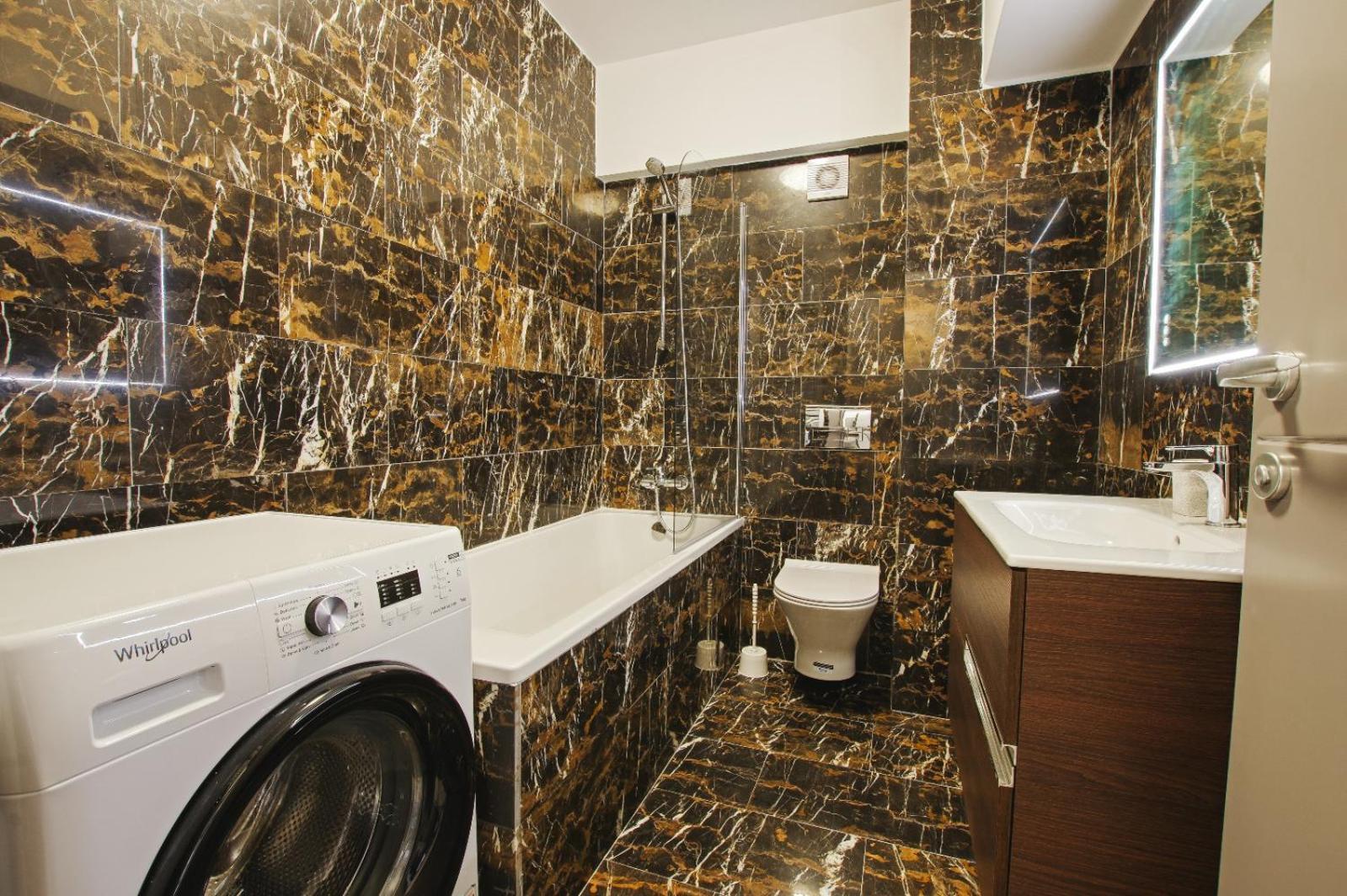 Himson-Brown Apartment Iasi Eksteriør bilde